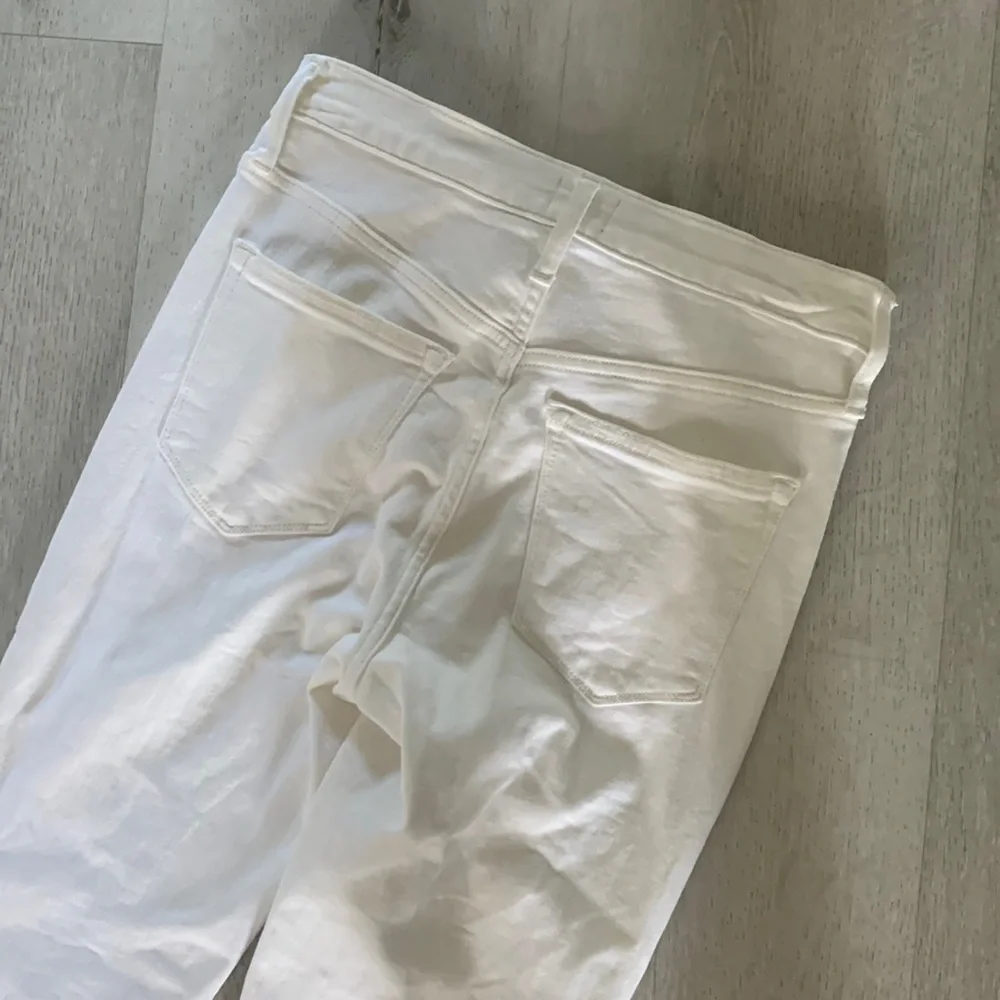 J. Crew Factory hi-rise white skinny jeans‎ Size 26